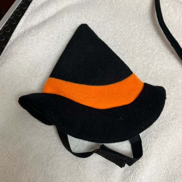 Black And Orange Halloween Costume Hat And Cape - Picture 4 of 14
